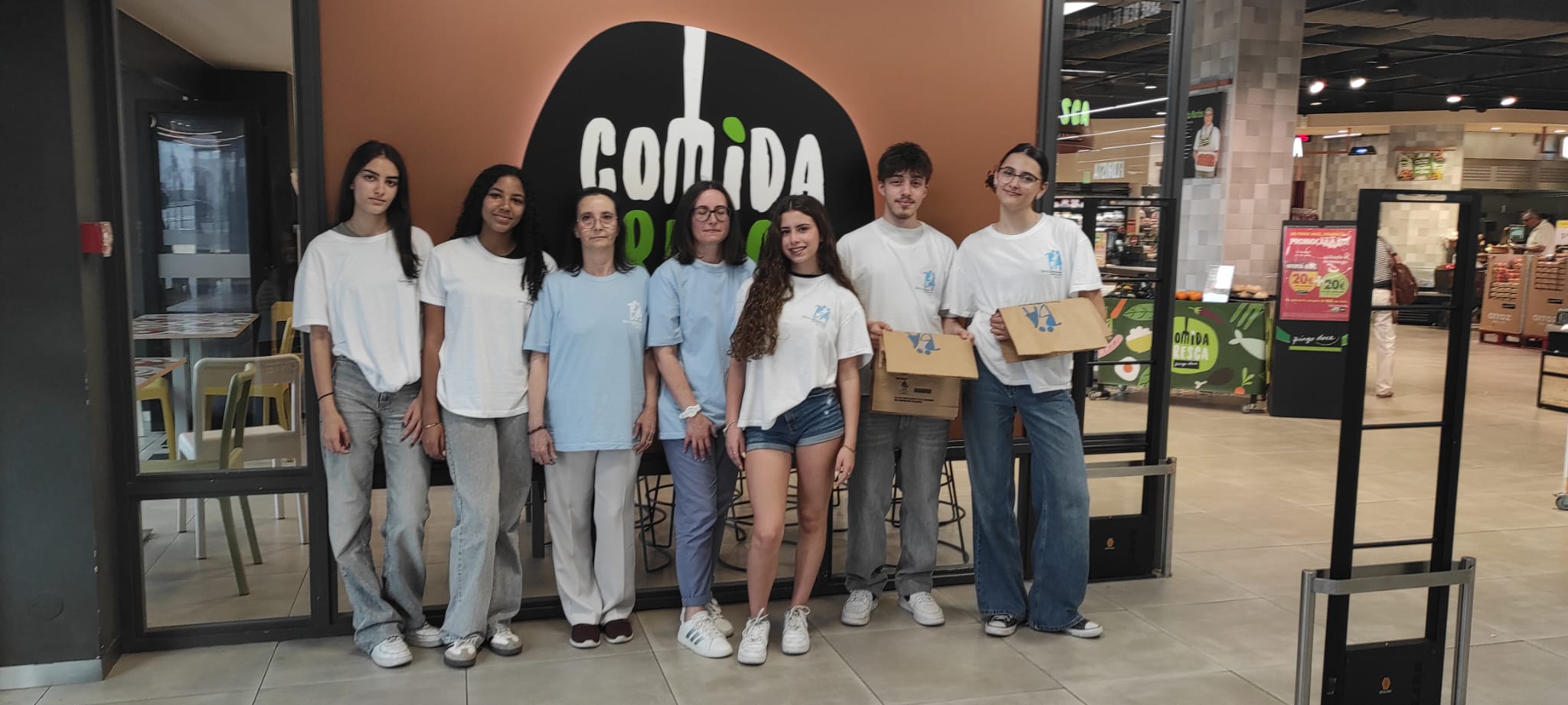 Participação na recolha de alimentos do Banco Alimentar