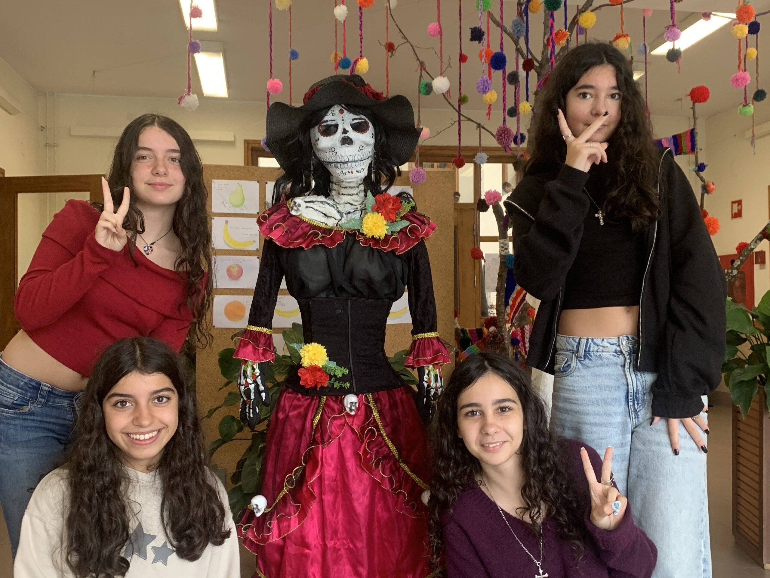Alunos de Espanhol celebram tradições ancestrais do património vivo do México e do mundo