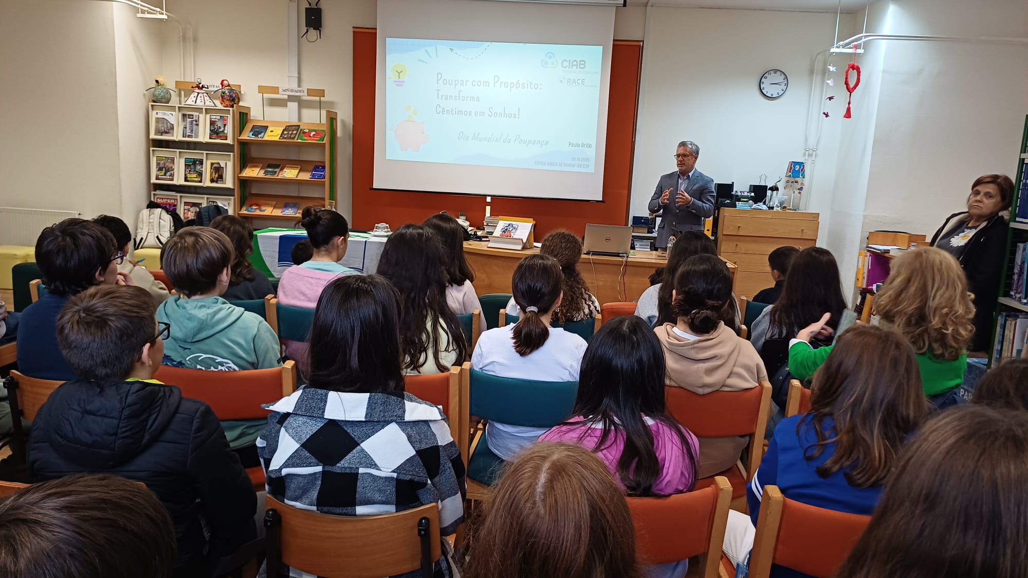 “Poupar com Propósito: Transforma Cêntimos em Sonhos”– Palestra assinala o Dia Mundial da Poupança